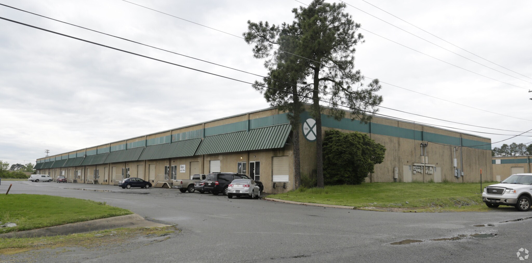 1305-1309 N Hills Blvd, North Little Rock, AR for sale Primary Photo- Image 1 of 3