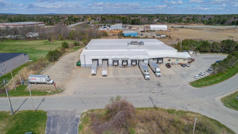 11-12 Lund Rd, Saco, ME à vendre - Photo du bâtiment - Image 2 de 7
