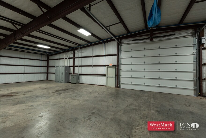 708 SE Loop 289, Lubbock, TX for sale - Interior Photo - Image 2 of 28