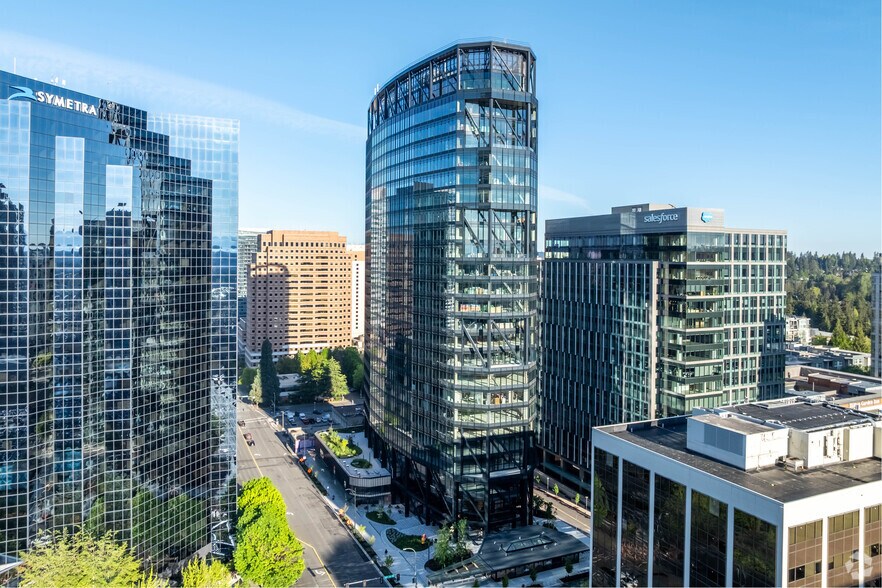 10660 NE 8th St, Bellevue, WA à louer - Photo du bâtiment - Image 2 de 6