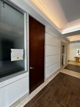 5920 W William Cannon Dr, Austin, TX for lease Interior Photo- Image 2 of 21