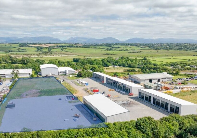 Llangefni Link Rd, Llangefni for lease Primary Photo- Image 1 of 4