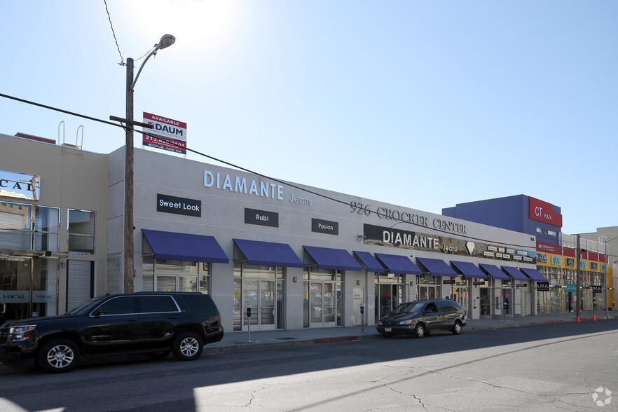 926 Crocker St, Los Angeles, CA à louer - Photo principale - Image 1 de 11