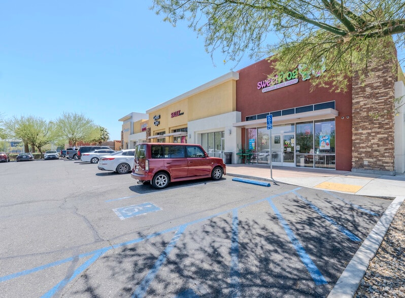 12274 Palmdale Rd, Victorville, CA for lease - Building Photo - Image 3 of 30