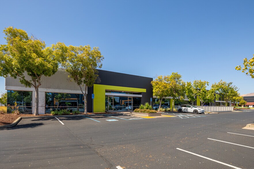 47703-47737 Fremont Blvd, Fremont, CA à louer - Photo du bâtiment - Image 2 de 6