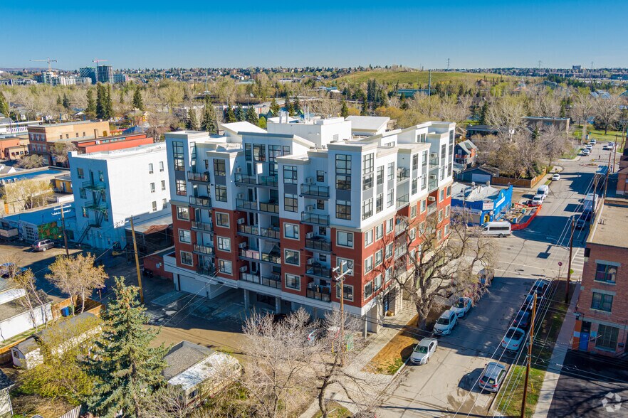 1345 9 Av SE, Calgary, AB for sale - Aerial - Image 2 of 2