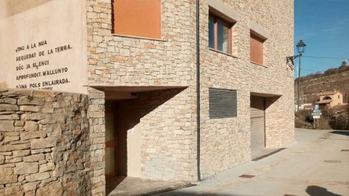 Immeuble residentiel dans Conesa, Tarragona à vendre Photo principale- Image 1 de 3