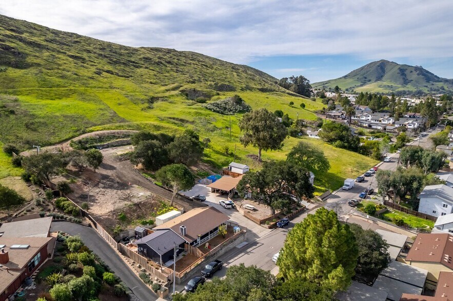 3281 Rockview Pl, San Luis Obispo, CA à vendre - Photo du bâtiment - Image 2 de 15