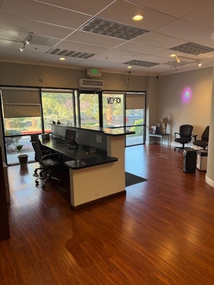 2050 Concourse Dr, San Jose, CA à vendre - Photo du bâtiment - Image 2 de 13