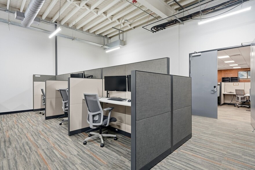 105 Fairview Rd, Asheville, NC for lease - Interior Photo - Image 3 of 14