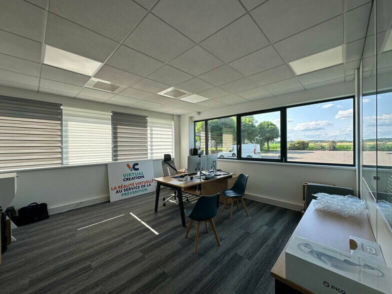Office in Schiltigheim for lease - Interior Photo - Image 2 of 7
