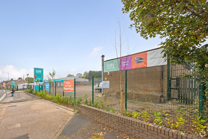 Portland Rd, Hucknall à vendre - Photo du bâtiment - Image 2 de 5