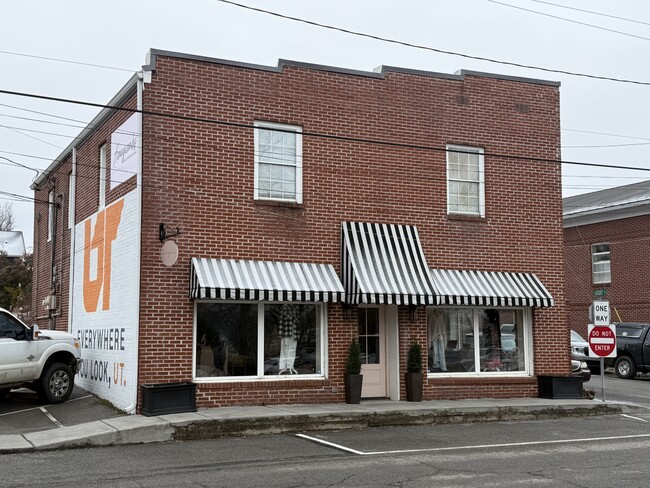 More details for 328 Tellico St, Madisonville, TN - Office for Sale