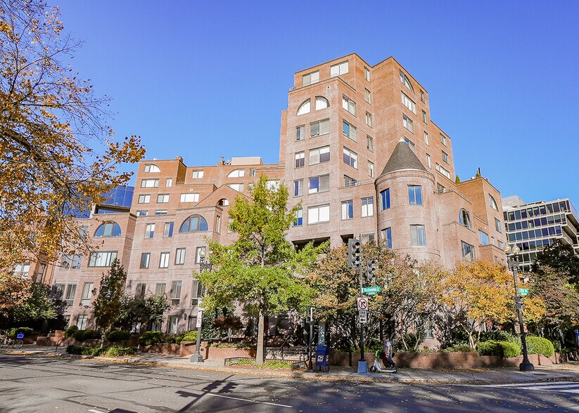 3 Washington Cir NW, Washington, DC à vendre - Photo principale - Image 1 de 34