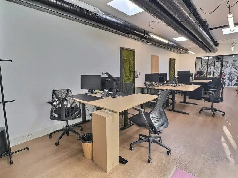 92 Avenue Des Ternes, Paris à louer - Photo du bâtiment - Image 3 de 16