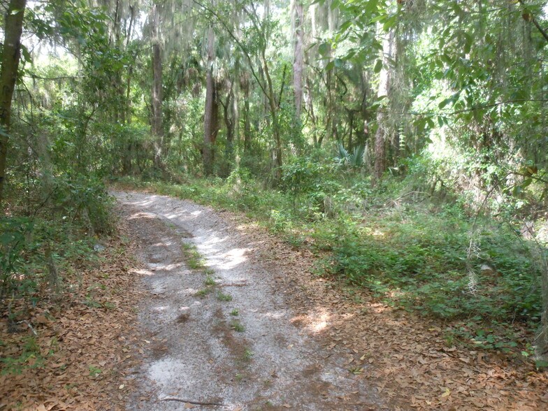 NE 5th St, Mulberry, FL à vendre - Photo du bâtiment - Image 3 de 21