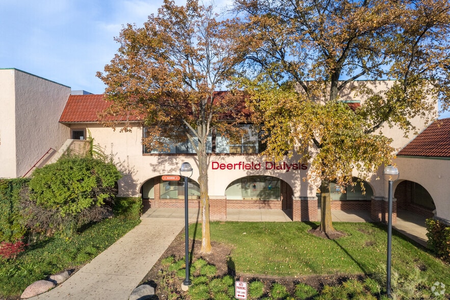 405-493 Lake Cook Rd, Deerfield, IL à louer - Photo du bâtiment - Image 3 de 10