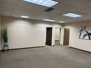 2121 S Oneida St, Denver, CO à louer Photo intérieure- Image 1 de 4