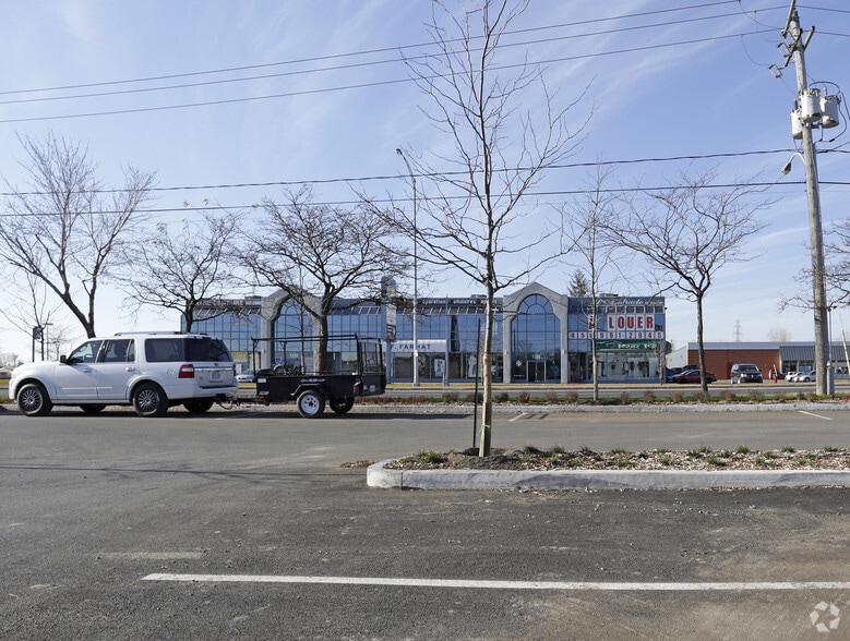 1270-1280 Boul Moody, Terrebonne, QC à vendre - Photo du bâtiment - Image 2 de 2