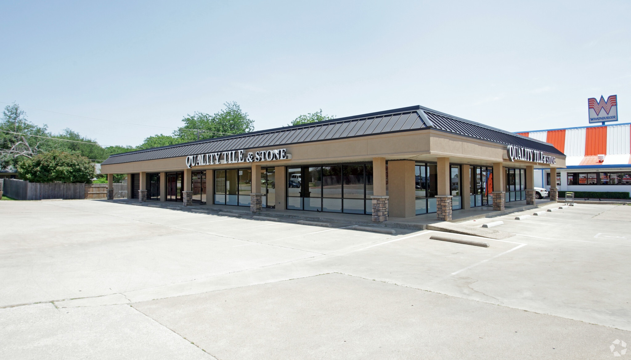 5208 Davis Blvd, North Richland Hills, TX for lease Primary Photo- Image 1 of 4