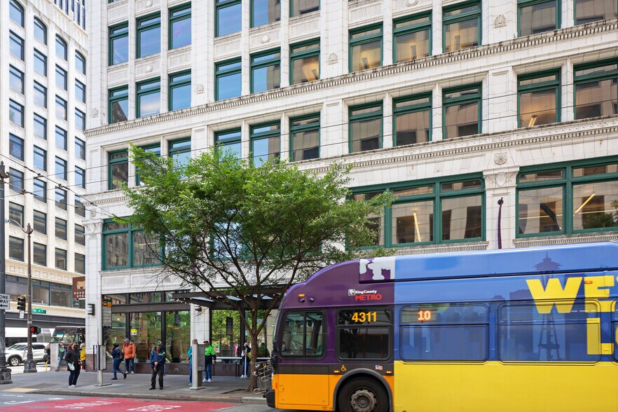 1425 4th Ave, Seattle, WA à louer - Photo du bâtiment - Image 2 de 12