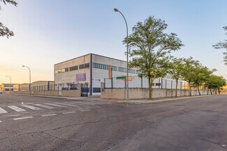 Plus de détails pour Calle Valencia de Don Juan, 25, Fuenlabrada - Bureau à louer