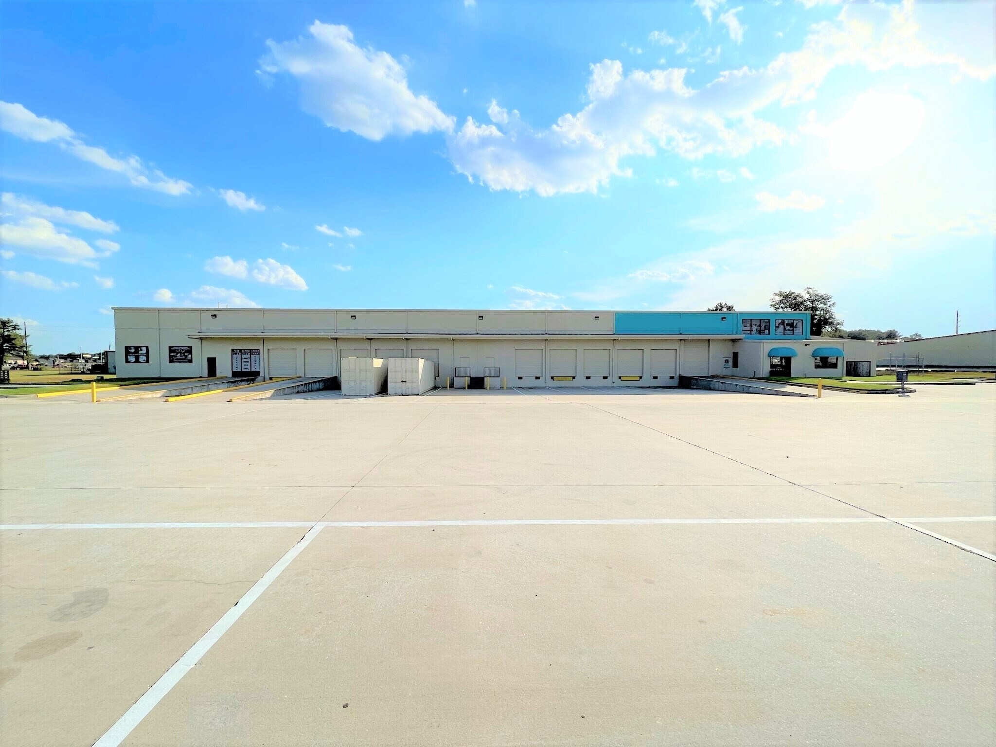 21019 Spring Towne Dr, Spring, TX à louer Photo du bâtiment- Image 1 de 56