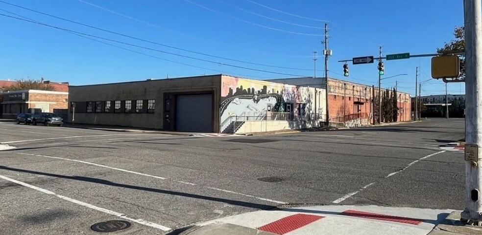 1215 2nd Ave N, Birmingham, AL à vendre - Photo du bâtiment - Image 2 de 6