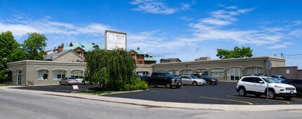 55 Rideau St, Kingston, ON à louer Photo du bâtiment- Image 1 de 7