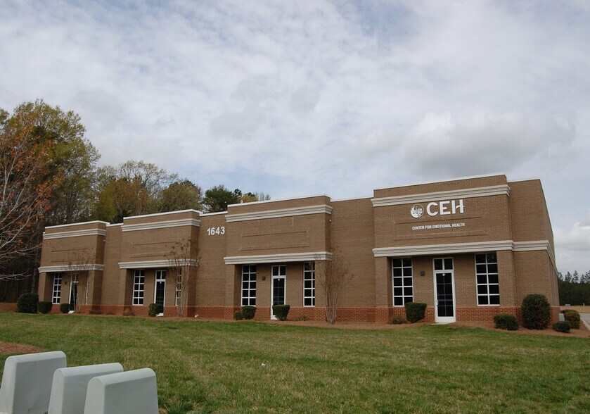 1643 Campus Park Dr, Monroe, NC à louer - Photo du bâtiment - Image 2 de 4