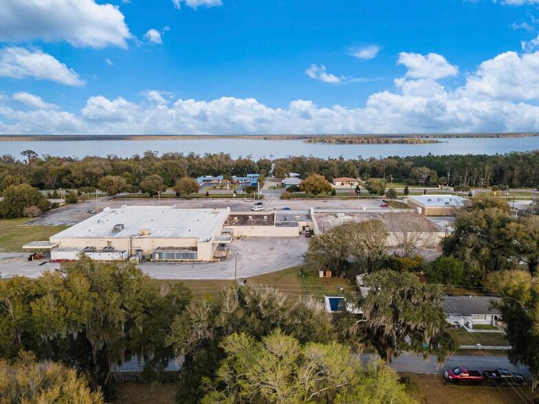 915 N Summit St, Crescent City, FL for lease - Building Photo - Image 3 of 11