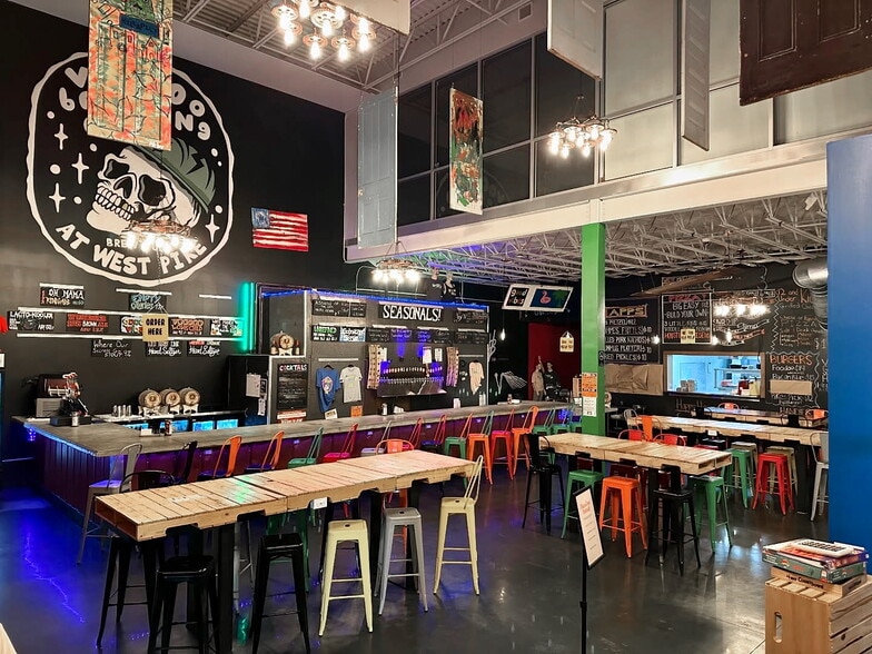 23 W Pike St, Houston, PA à louer - Photo intérieure - Image 3 de 7