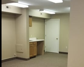 431-457 W Liberty St, Medina, OH for lease Interior Photo- Image 1 of 5