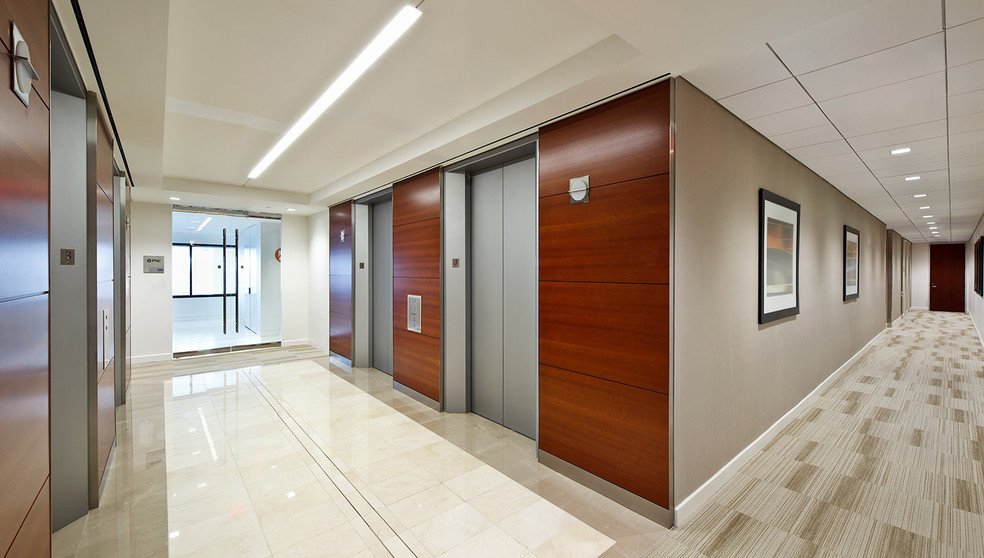 1750 Tysons Blvd, McLean, VA for lease - Interior Photo - Image 3 of 17