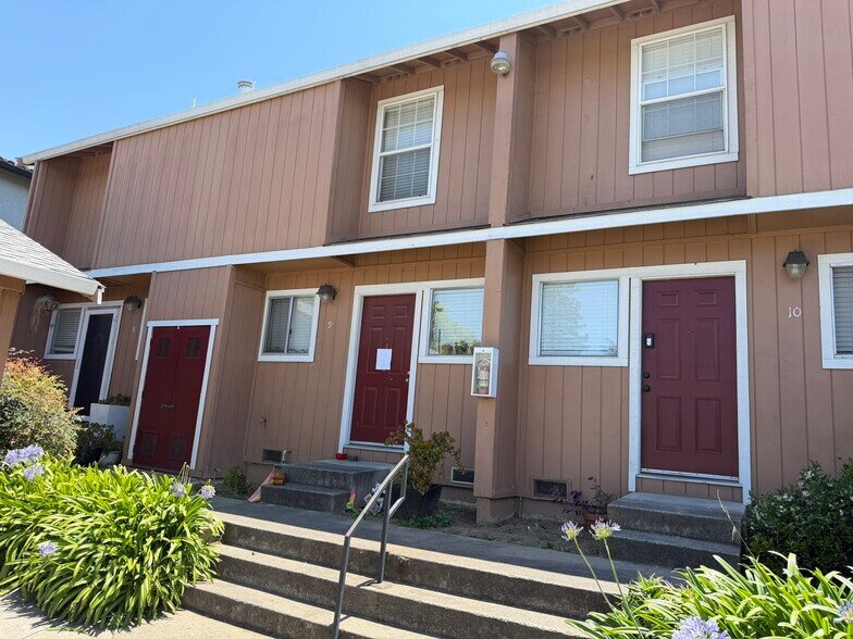1821 Hill Ave, Hayward, CA à vendre - Photo du bâtiment - Image 2 de 16