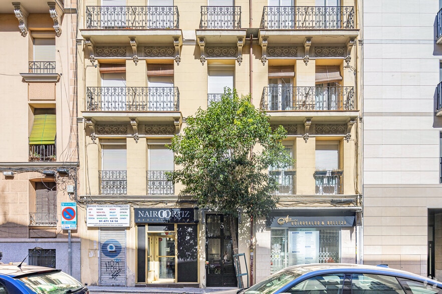 Immeuble residentiel dans Madrid, Madrid à vendre - Photo du bâtiment - Image 1 de 1