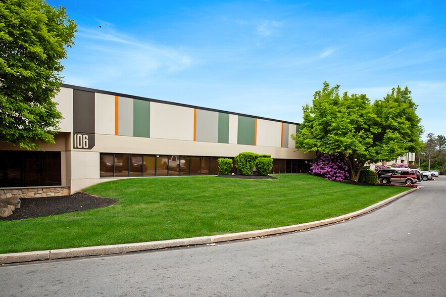 180 Gordon Dr, Exton, PA à louer - Photo du bâtiment - Image 3 de 8