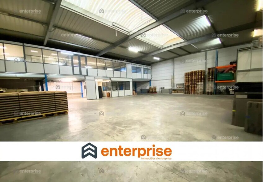 Flex in Chambly for lease - Interior Photo - Image 1 of 6