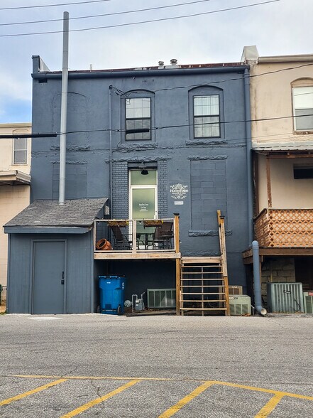 109 Main St SE, Gravette, AR à louer - Photo du bâtiment - Image 3 de 28