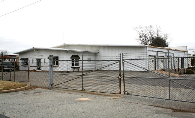Plus de détails pour 505 Granary Rd, Forest Hill, MD - Industriel à louer