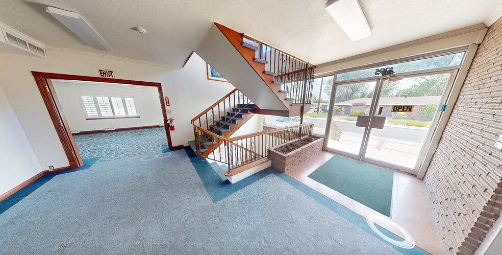 1093-1095 E Taylor St portefeuille de 2 propriétés à vendre sur LoopNet.ca - Photo du bâtiment - Image 2 de 13