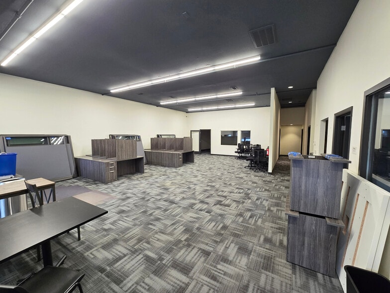 9226 NE Highway 99, Vancouver, WA for lease - Building Photo - Image 2 of 8