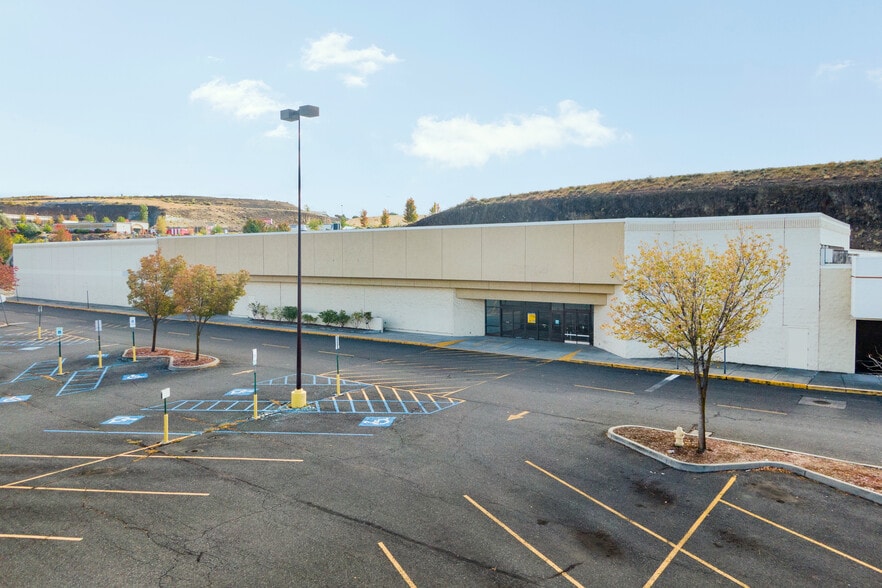 2002-2110 Thain Grade, Lewiston, ID for lease - Building Photo - Image 1 of 6