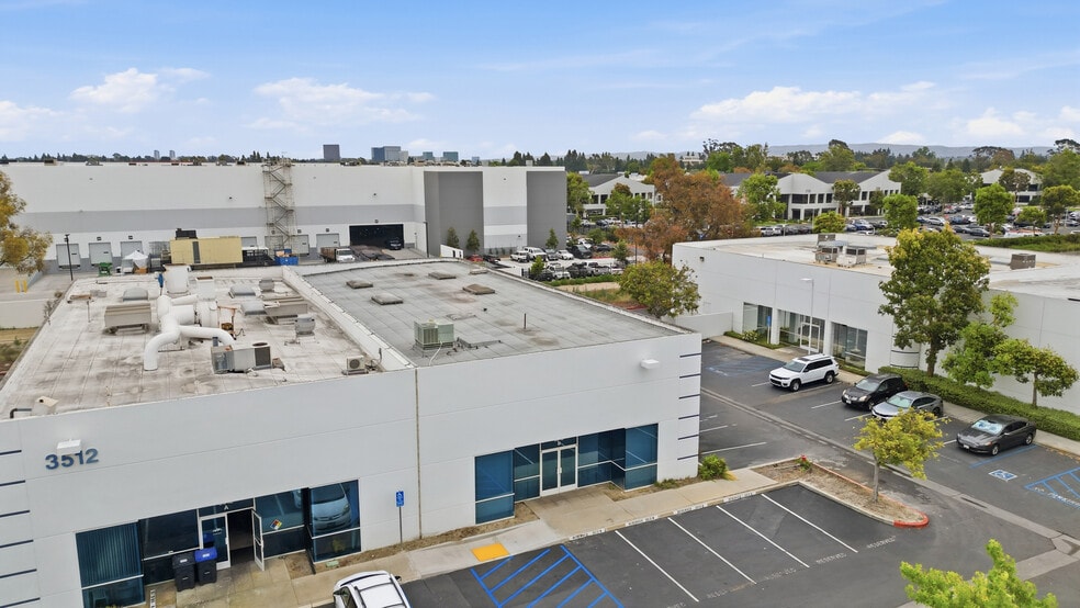 3512 Lake Center Dr, Santa Ana, CA for sale - Building Photo - Image 3 of 5