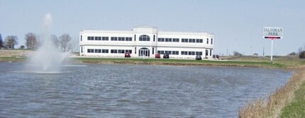 3051 Progress Way, Kaukauna, WI for lease Building Photo- Image 1 of 4