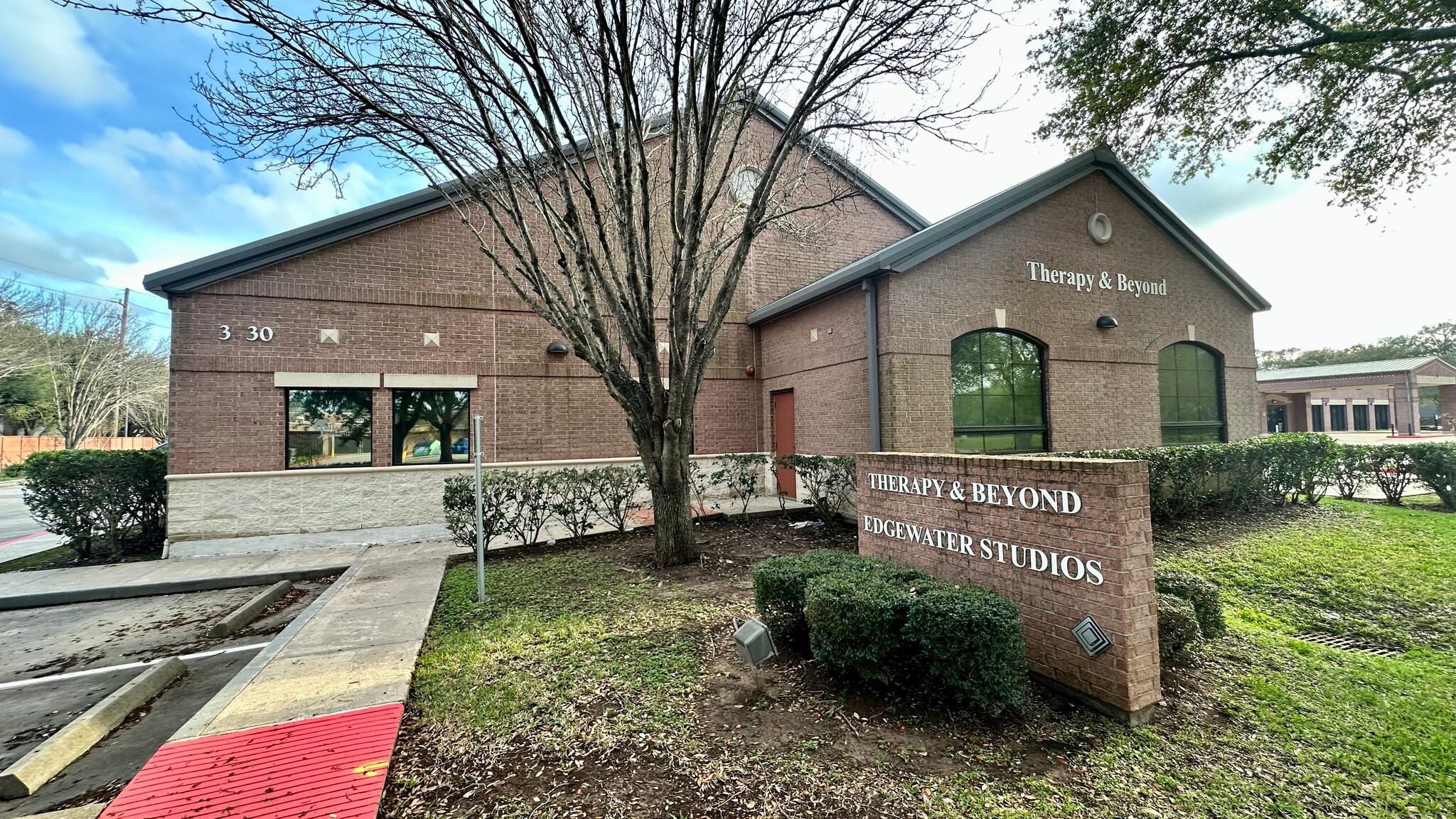 3030 Edgewater Blvd, Sugar Land, TX for sale Primary Photo- Image 1 of 10