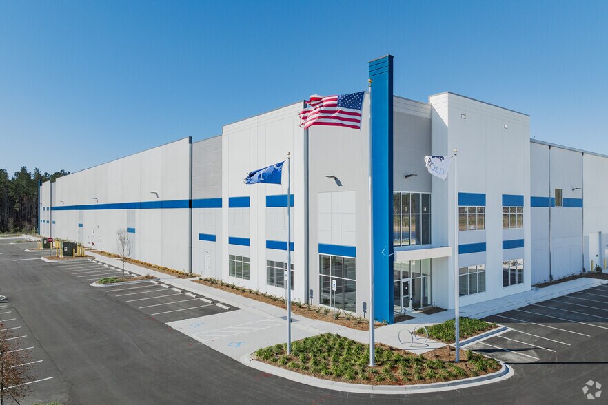 759 Autonomous Dr, Ridgeville, SC à louer - Photo du bâtiment - Image 2 de 9