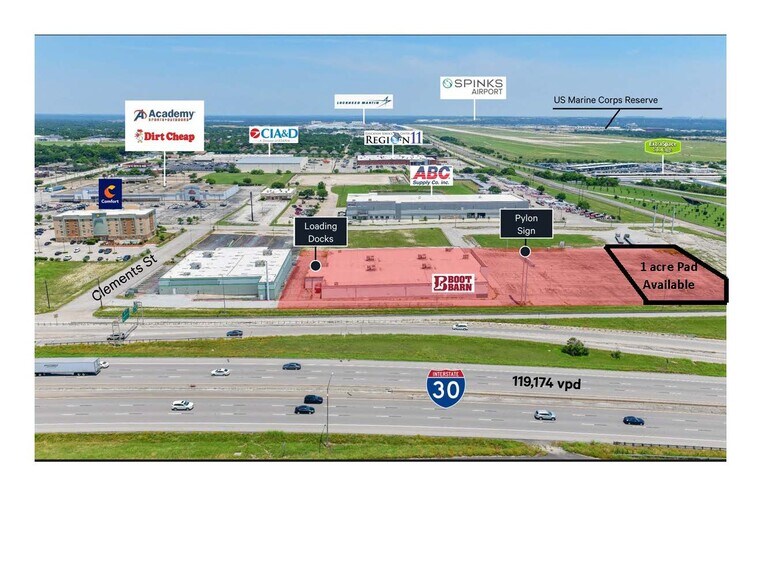 7606 West Freeway, White Settlement, TX à vendre - Photo du bâtiment - Image 2 de 4