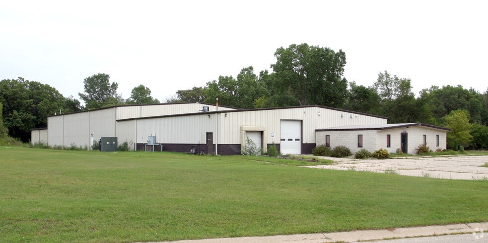 2080 Energy Dr, East Troy, WI for lease - Building Photo - Image 3 of 7