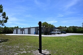 11950 SE Shell Ave, Hobe Sound, FL for lease Building Photo- Image 2 of 16